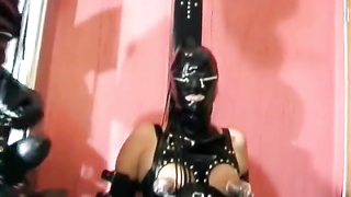 Absurdum Produktions	Die Maskenweiber scene 7