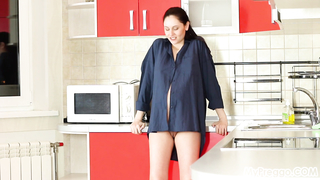 MyPreggo	2019-04-20 - Sade Mare 06 - Sade Makes a Mess of Her Naked Pregnant Body